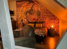Le studio d'Angèle : Blondie，位于布吕兹的酒店