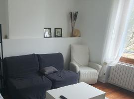 Maison，位于Ambrault的酒店