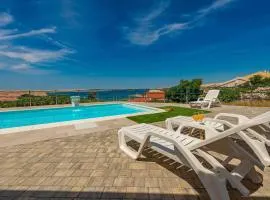 Awesome Apartment In Kustici, Novalja