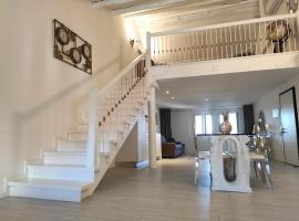 MANTICA CATTANEO APPARTAMENT，位于波代诺内的酒店