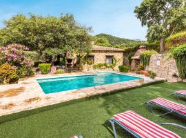 Cozy Home In Algatocin With Kitchenette，位于Algatocín的酒店