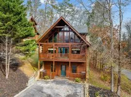 NewListing 1mile Parkway, GameRoom, HotTub, BBQ, Sleeps 14, 5 Bedroom with attached Bath, PET Friendly