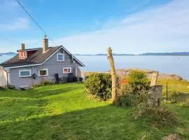 Amazing Home In Rennesøy With House Sea View
