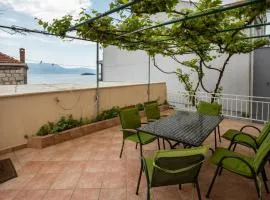 Nice Home In Blace With Wifi