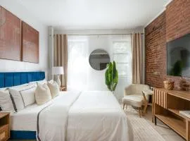 501-2FW Gorgeous Upper East Side Studio
