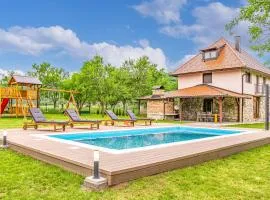 Luxurious Home In Otocac