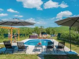 Awesome Home In Unesic