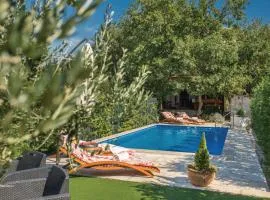One-Bedroom Holiday Home In Klek