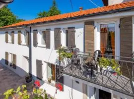 3 Bedroom Awesome Home In Jurdani