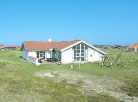 Nice Home In Thisted With Sauna，位于克利特默勒的酒店