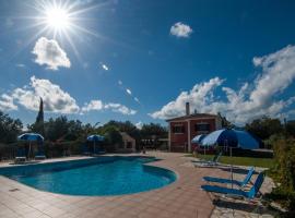 Leventis Villas Complex with Sharing Pool，位于斯巴达的家庭/亲子酒店
