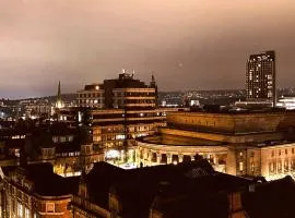 The Idyllic City Centre Stay I Free Parking II