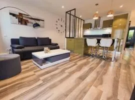 Moderne T3 près de Morillon avec parking, WIFI, appareils à raclette et fondue - FR-1-624-177