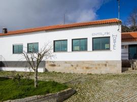Hostel EntryFik，位于Ma&ccedil;eira的青旅