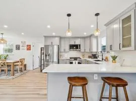 Cozy Home with Hot Tub - Family-Friendly Yard home