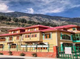 Hotel Relax Inn，位于Nichinai的酒店