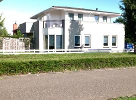 海特维特胡艾斯住宿加早餐旅馆，位于阿尔梅勒Almeerderhout Golfclub附近的酒店