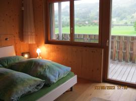 Holz100 Zimmer mit Rigiblick，位于Steinen的民宿