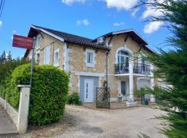 Gite Le Chalet，位于圣罗兰德斯维的酒店
