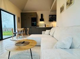 Cosy Bungalow Apartment House