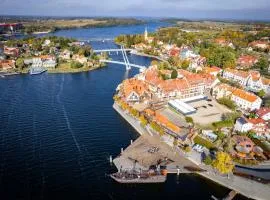 Avanti Resort Mikołajki , w centrum przy jeziorze i promenadzie, śniadanie , obiad lub obiadokolacja