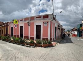 Hermosa Casa en la Calendaria - centro histórico de la ciudad，位于波哥大的酒店
