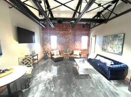 The Secret Cenote Hotel，位于Jacksonville的酒店