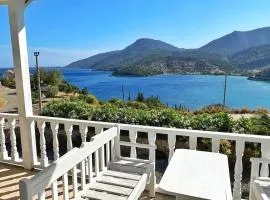 Villa Mira - 3BR Villa with Panaromic Sea View