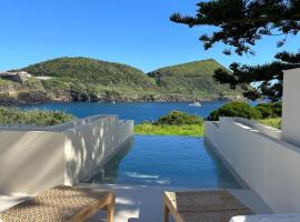 Silveira Bay Lounge Retreat，位于英雄港的自助式住宿