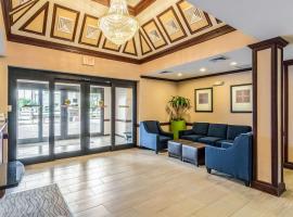 Comfort Inn & Suites Panama City North，位于巴拿马城的酒店