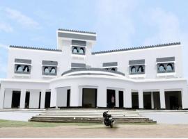 Hotel Haveli Palace，位于Sabli的酒店