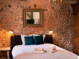 Clementines House Honfleur，位于翁弗勒尔的酒店