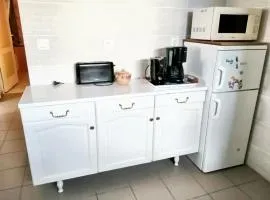 Maison charmante à Trédaniel avec jardin et terrasse