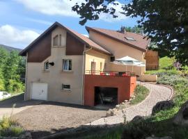 Maison de charme a Cornimont avec vue sur la montagne，位于科尔尼蒙的酒店