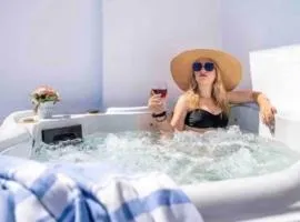 Luxury Vacation Villa Irene with private juccuzi