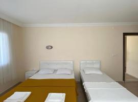 Mandarin Beach Hotel，位于古穆杜尔的酒店