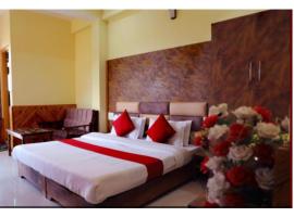 Hotel The Mountain Paradise Hotel, Rewalsar, HP，位于Rewalsar的酒店