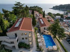 The New Hotel Mediteran - VILLA Edition，位于乌尔齐尼的酒店