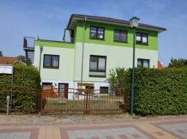 Haus Pröse mit 2 Ferienwohnungen, 15 Minuten zur Ostsee