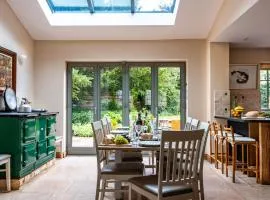 Finest Retreats - Ryeworth Cottage