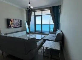 SeaView Beachfront with pool,sauna,jacuzzi,gym,cafe