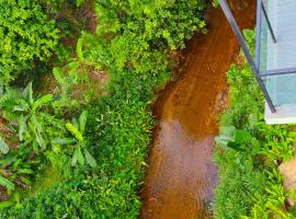 River View Lodge，位于Latpandura的酒店