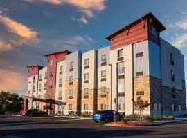 My Place Hotel-Phoenix West/Avondale, AZ，位于埃文代尔的酒店