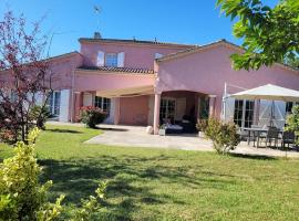 L'Oliviers Country house，位于Cadeilhan的酒店