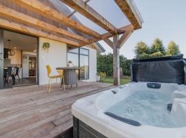 Hamptons Retreat - 1BR with Hot Tub and Fireplace，位于Prebbleton的酒店
