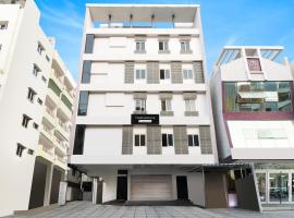 Super Townhouse Alwal Road，位于Trimulgherry的酒店