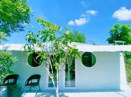 อุ่นฟ้าอิงดาว Minimal