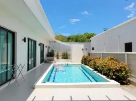 Pranatarn Pool Villa Coral Color