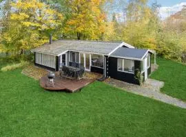 Nice Home In Faxe Ladeplads With Wifi
