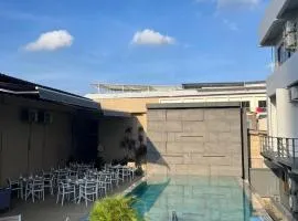 Karon Boutique